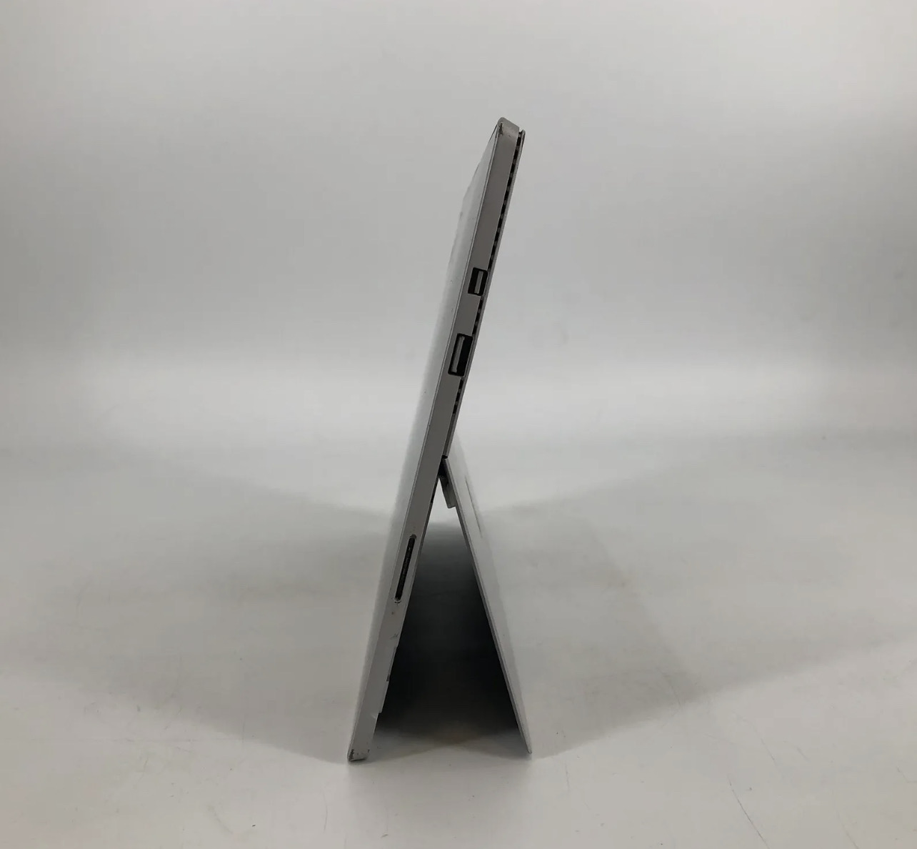 Microsoft Surface Pro 4 12.3" Silver 2.4GHz i5-6300U 8GB 256GB Fair - Bad Touchscreen image 3