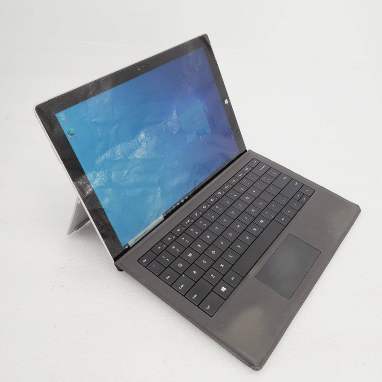 Microsoft Surface Pro 3 | Intel i5-4300U | 4GB RAM | 128GB SSD | Windows 11 Pro | Includes Typing Cover - Used image 2