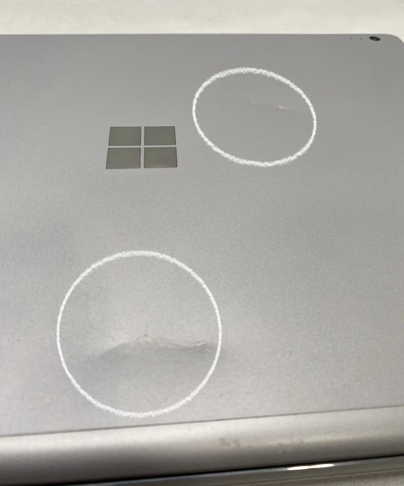 Microsoft Surface Book 2 13.5 inch 1832 - Intel i5-8350U 1.70GHz 8GB RAM 256GB SSD (Dents) image 6