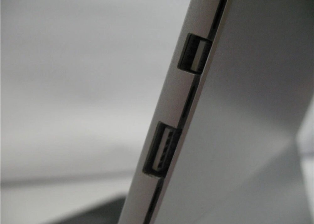 Microsoft Surface Pro 5 LTE Advanced i5-7300/8GB/256GB Tablet (Optional added) image 5